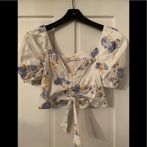 WAYF Cesena Ruched Puff Sleeve Top